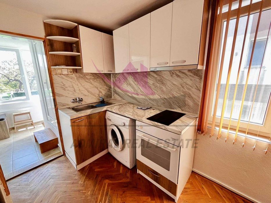 Дава се под наем Къща в Варна, м-т Акчелар - 65 кв.м за 611 € - Снимка #1