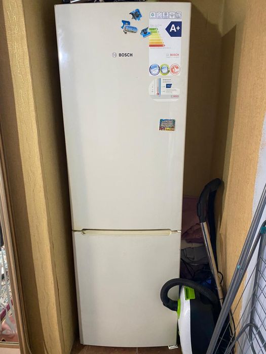 Холодильник бошшш
