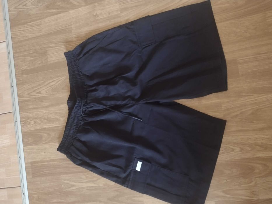 Pantaloni scurți bărbați L și tricouri XL