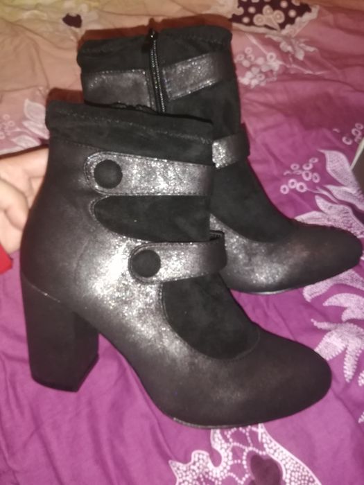 Дамски боти НОВИ