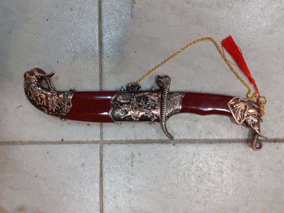 Красив източен нож,кинжал,кортик,кама