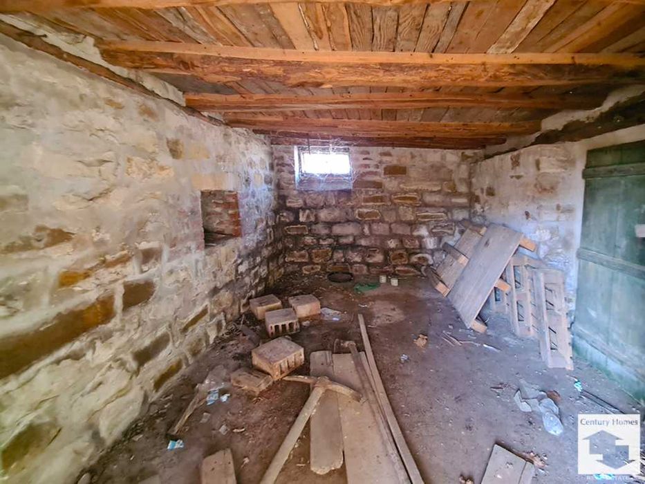 120353 Къща с гараж и просторен двор в с. Драганово, Велико Търново