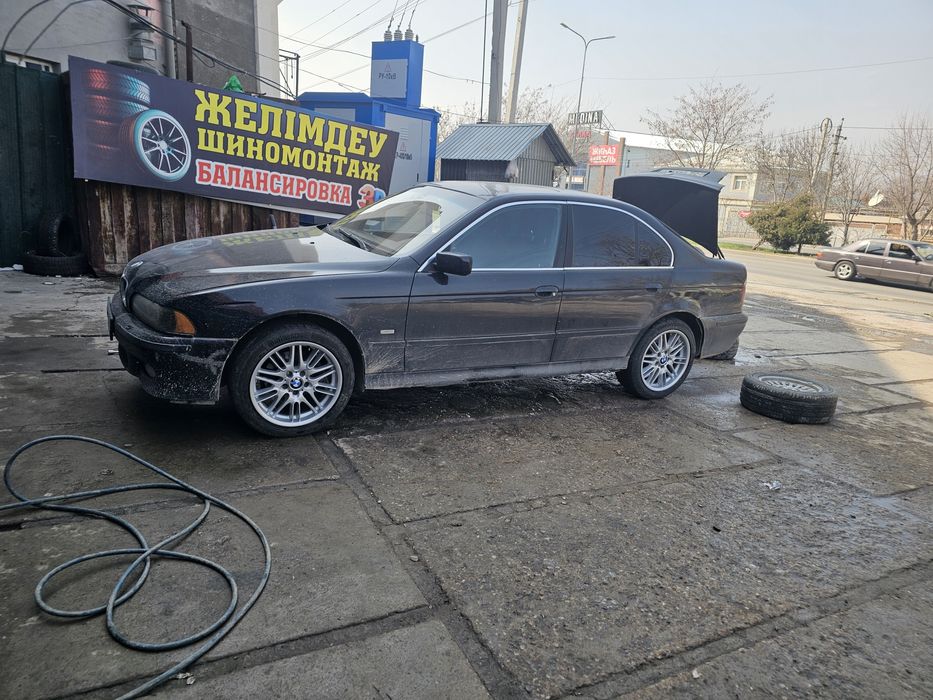 Продам  диски  на бмв R18