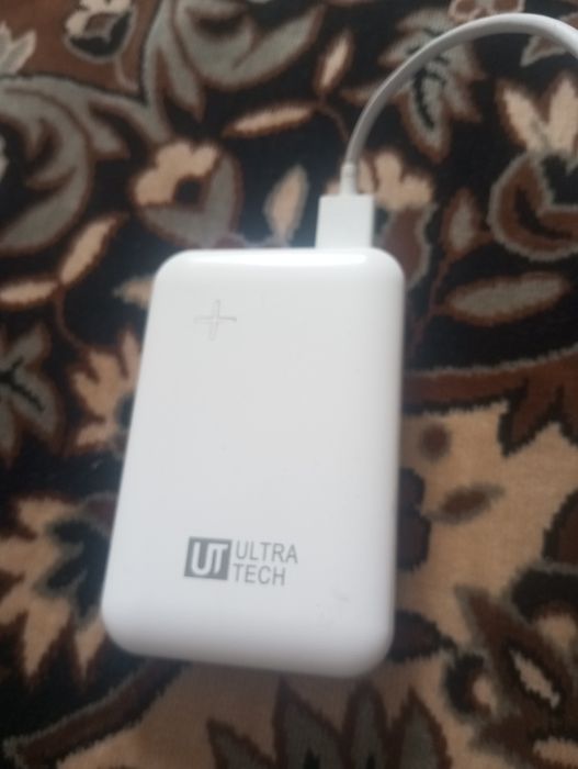 Продам повер банк