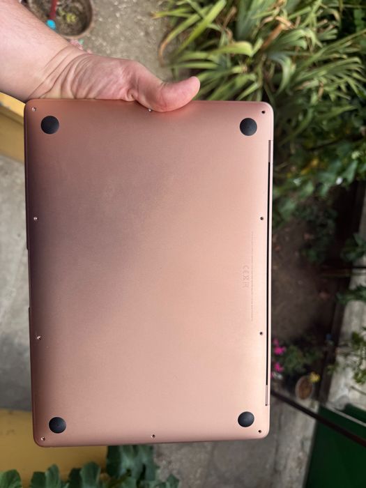 MacBook Air 13" (2018/2019)