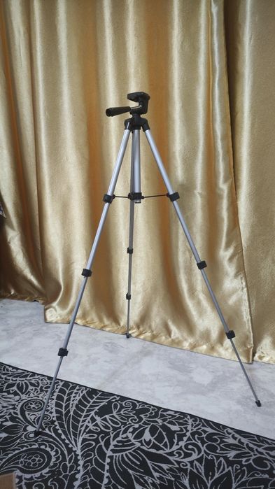 Штатив для фото видео