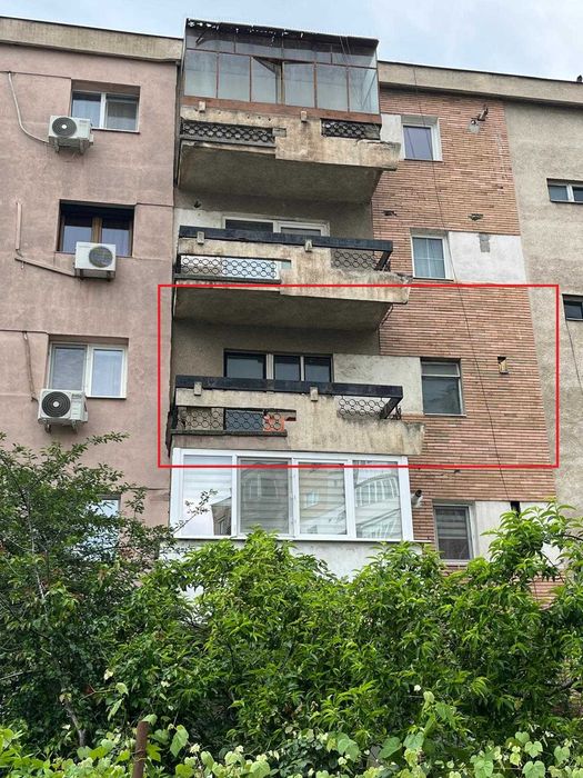 Vand apartament Deva, strada Ion Creanga, bloc 25, etaj 2. 4 camere