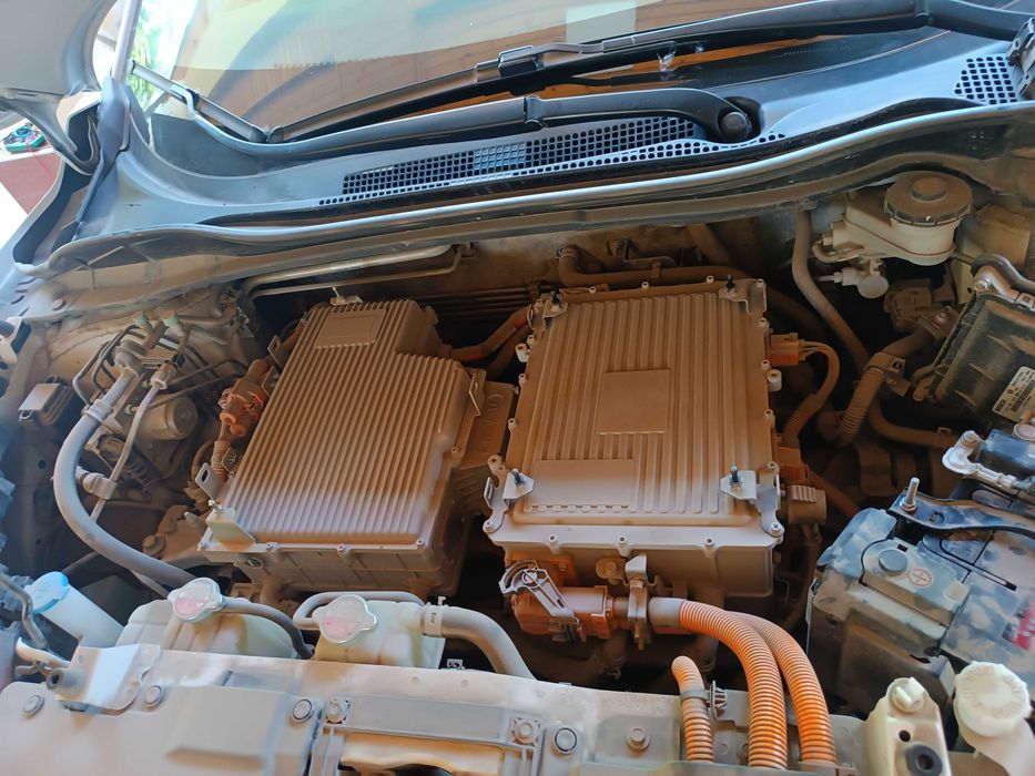 Диагностика килиш хизмати (Электромобил, Гибрид Truck... )