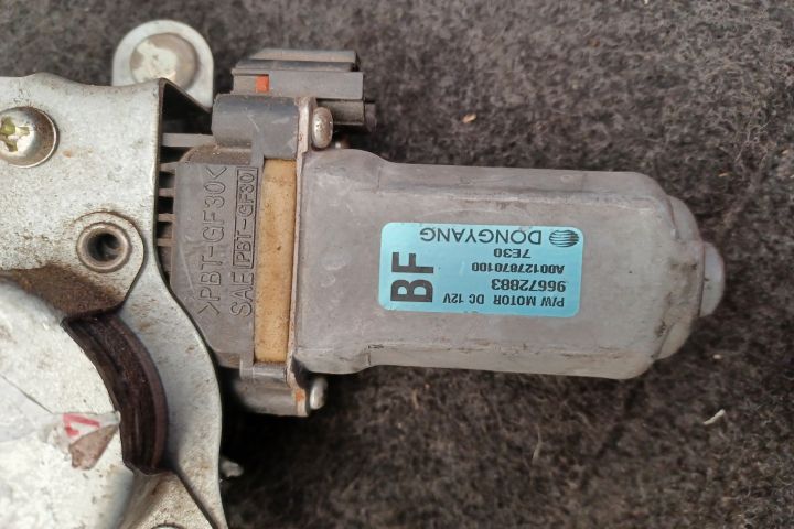 Macara geam fata dreapta electrica 96672883 96672883 Opel Antara prim