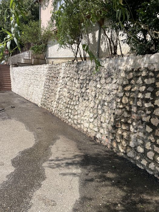 Servicii de curatat pavaje, fatade, acoperisuri, panouri fotovoltaice