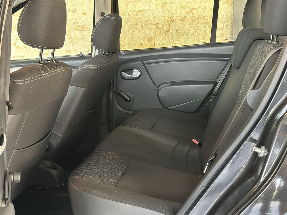 Dacia Sandero 1.2 GPL / 2011 E5 / Black Line.
