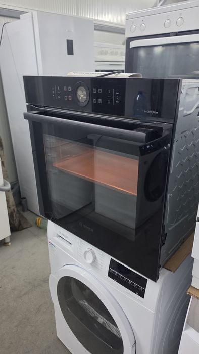 Фурна Bosch black