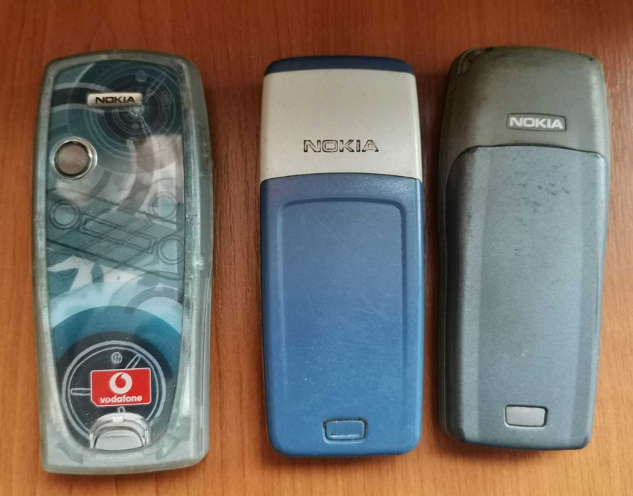 Telefoane vechi pentru reciclare