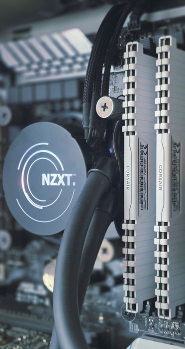 Unitate pc gaming i7 16GB RAM GTX 1060 6GB AIO Kraken NZXT 240mm