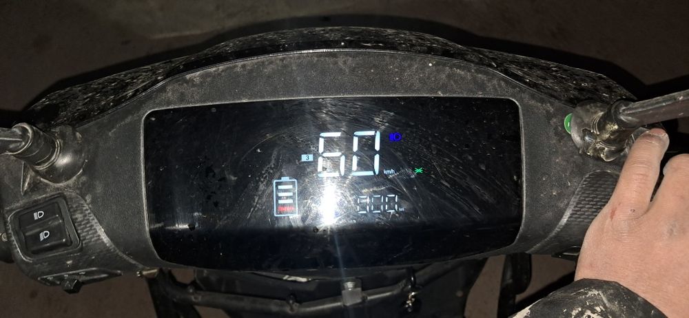 Elektron skuter Azboa