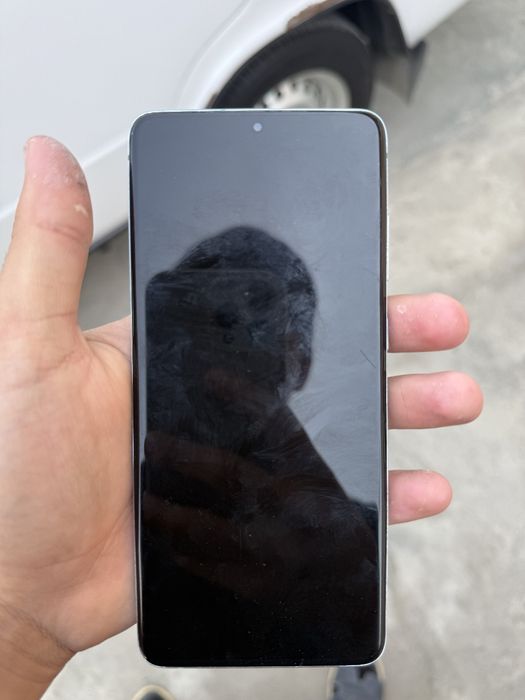 Samsung s20+5g sotladi