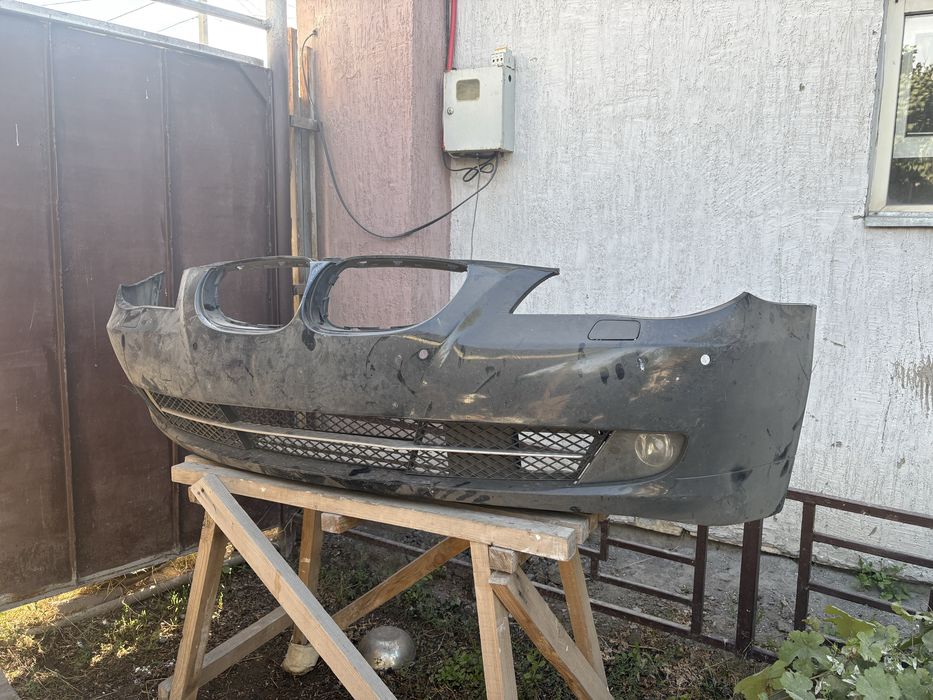 Бампер на bmw e60