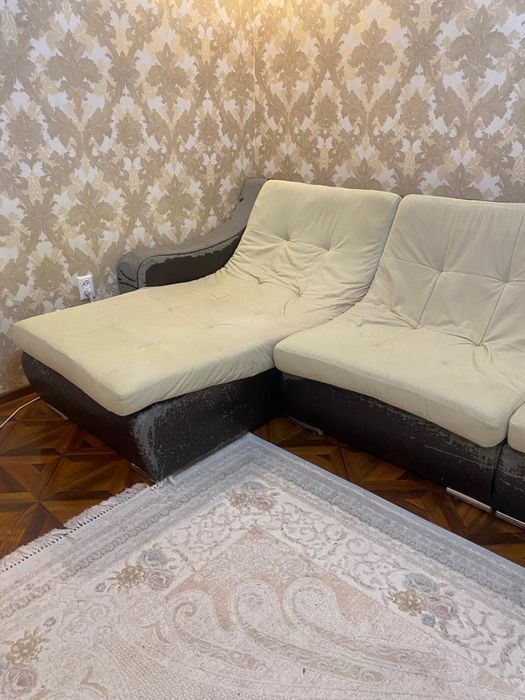 Бесплатно отдам диван