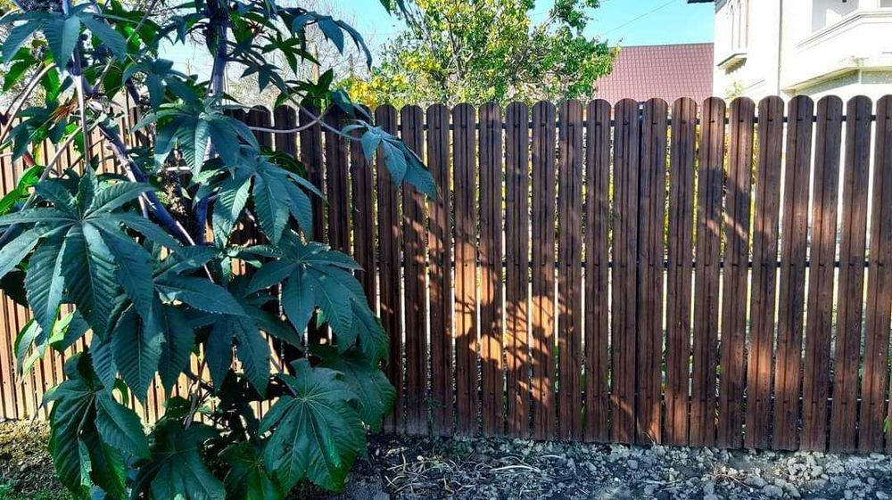 Garduri din sipca metalica si alte modele (jaluzele, tabla, plasa BCA)