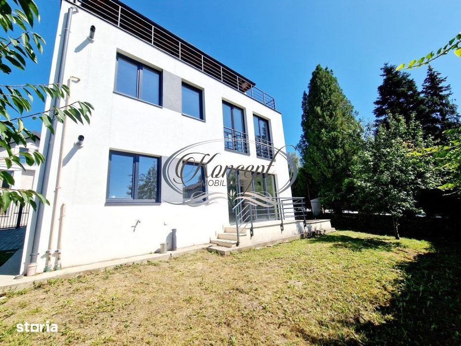 Sediu profesional sau locuinta, cu terasa panoramica in Gruia