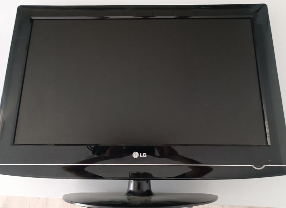 Televizoare funcționale și defecte
