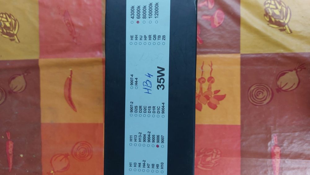 De vânzare set bec xenon.