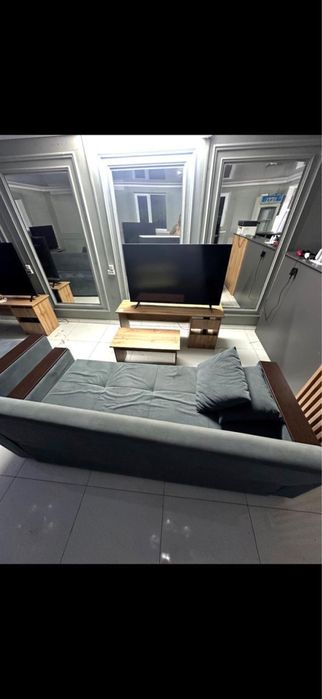 Диваны с подставкой