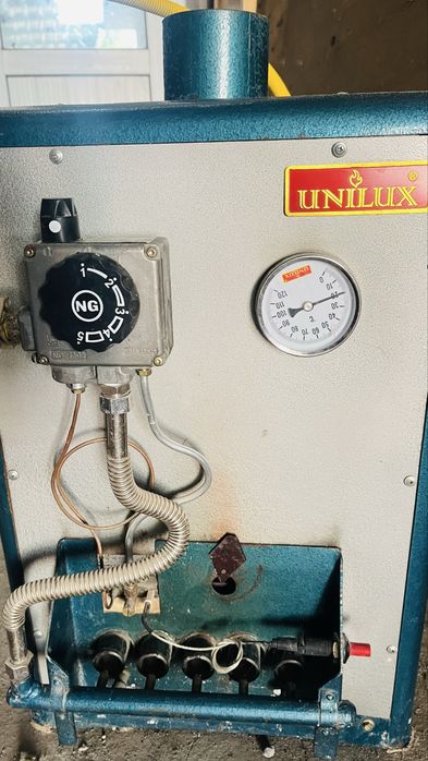Продаю печь отопительный unilukx