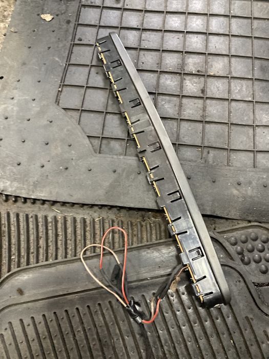 Mercedes w221 face Трети Стоп