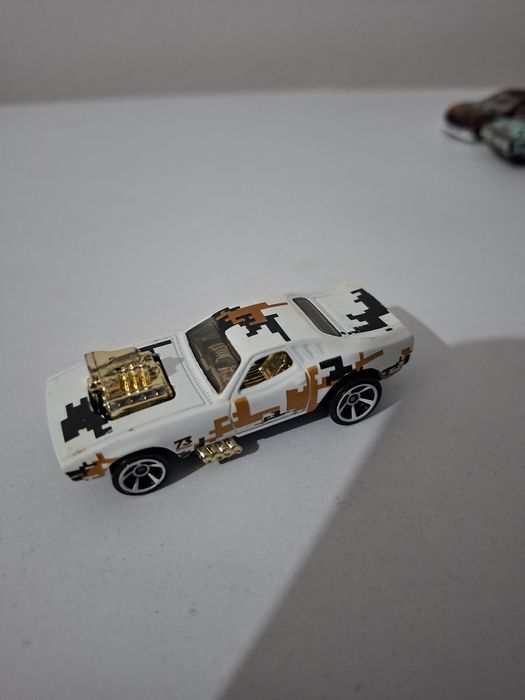 Masinute hot wheels