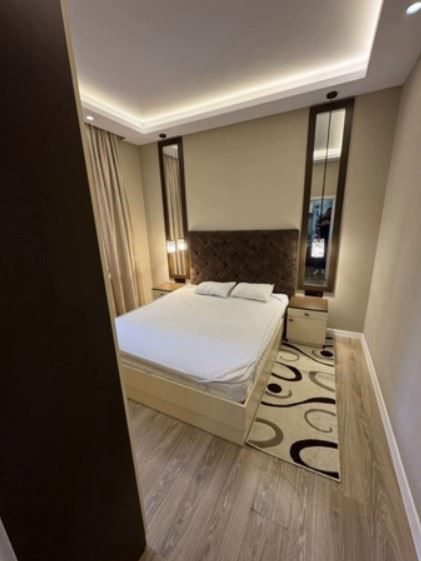 Дава се под наем Двустаен апартамент в София, Център - 60 кв.м за 747.66 € - Снимка #3