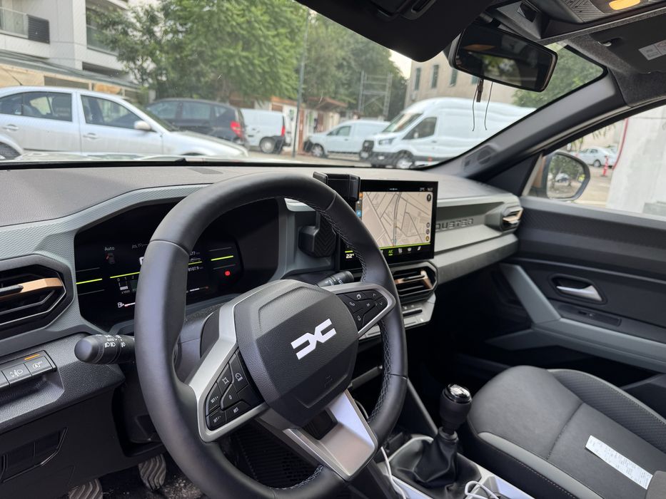 Duster 4x4, extra full options (incl parbriz incalzit) 23850  E cu tva