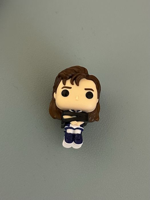 Продавам kinder joy funkopop фигурки на stranger things.