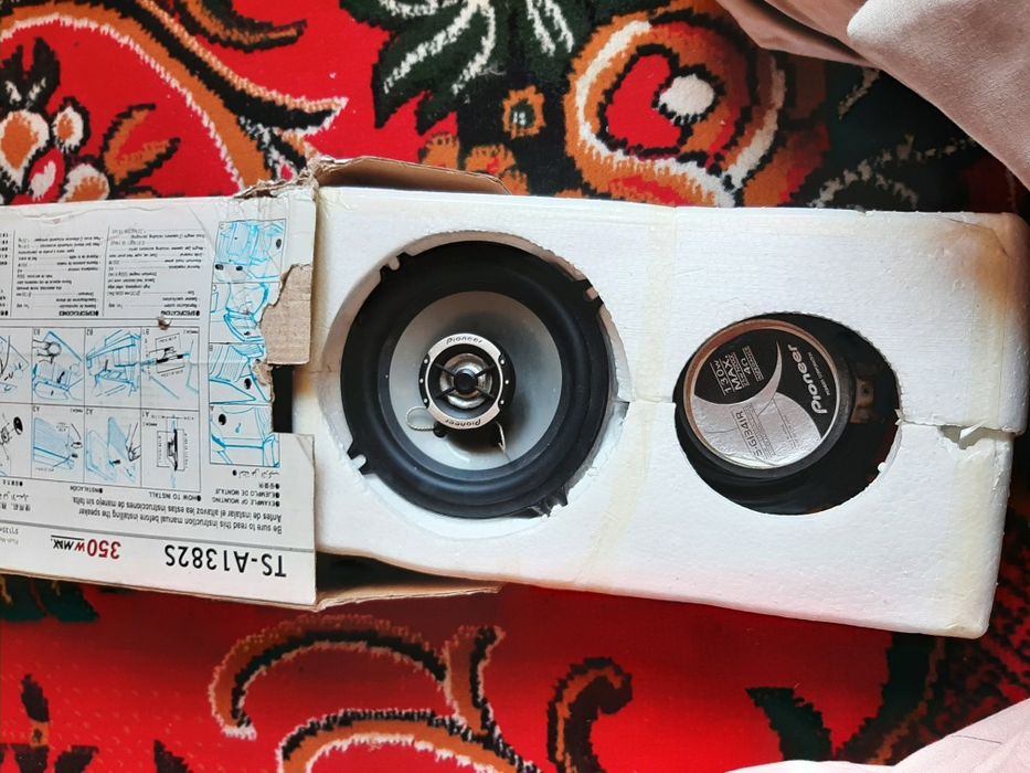 Динамик сотилади