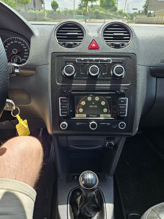 Vw caddy an 2012 1.6tdi 102 cp