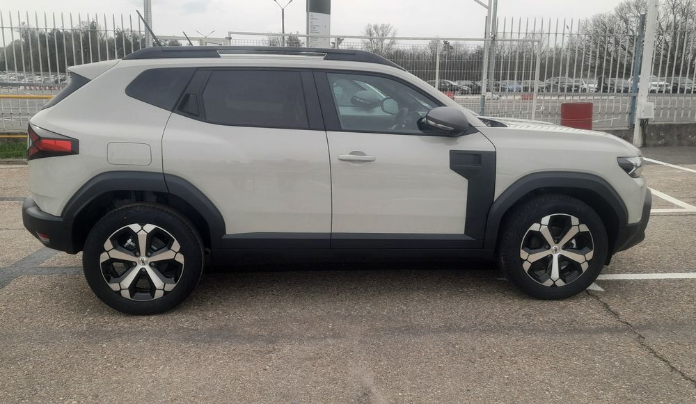 Dacia Duster PROPRIETAR-JOURNEY ECO-G 100 Full Options