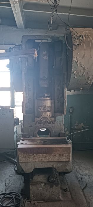Продам пресс 100 тонн
