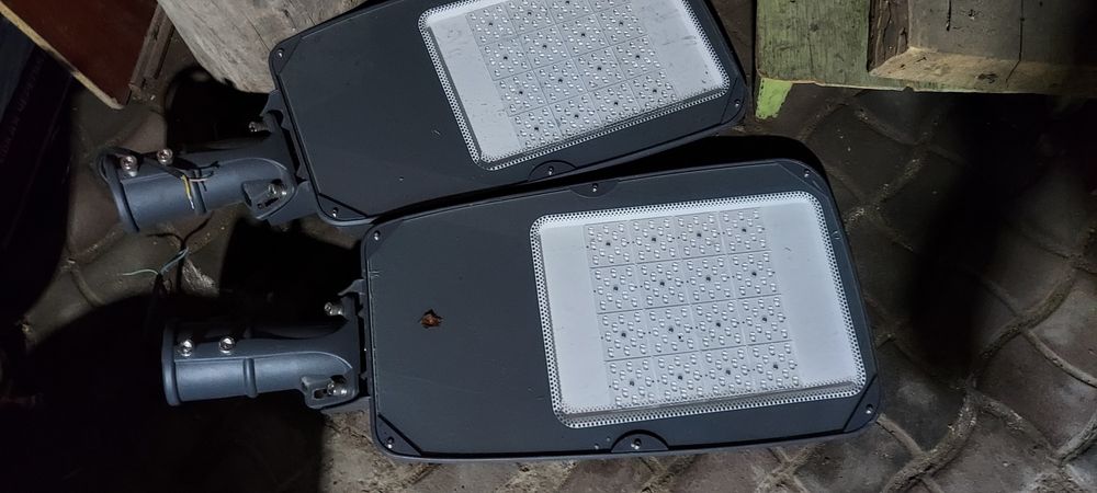 Продам светильники