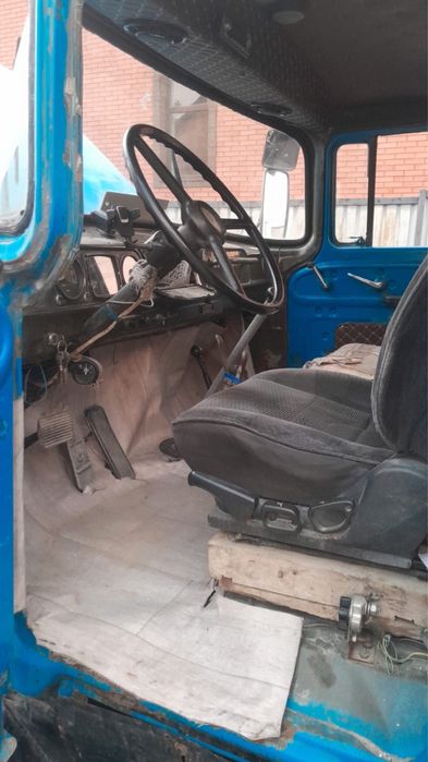 Зил,камаз машина