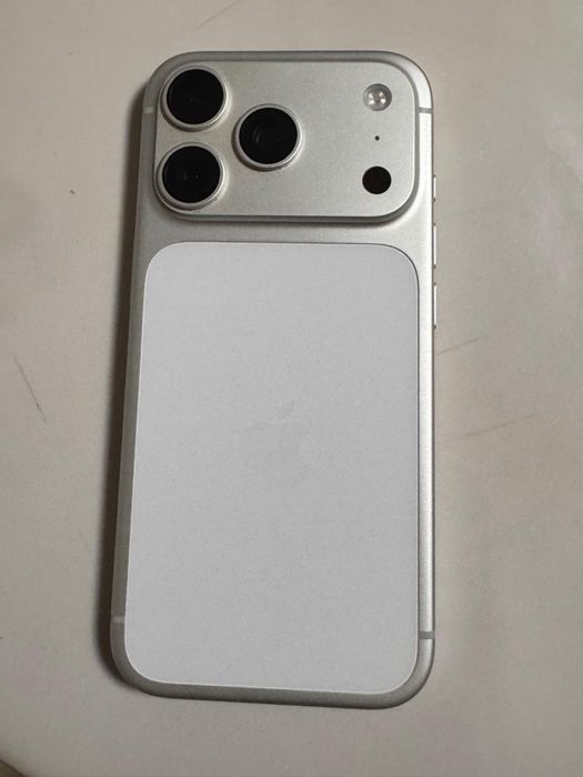 iPhone 17 pro 512g