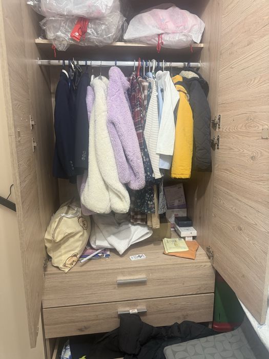 Срочно продам шкаф