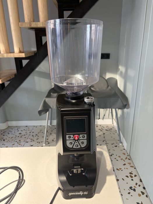 Кофемолка Eureka Atom W65