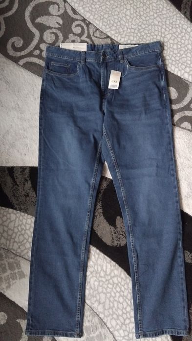 Blugi bărbați marime XL/52cu eticheta