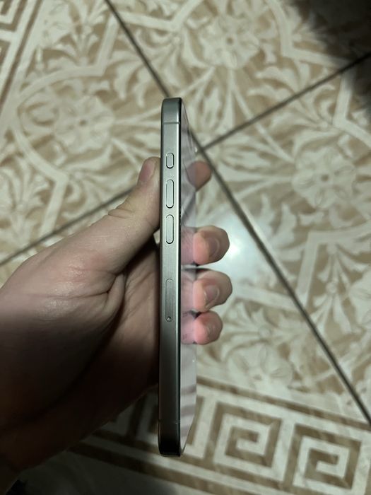Iphone 15 pro  impecabil  fara defecte