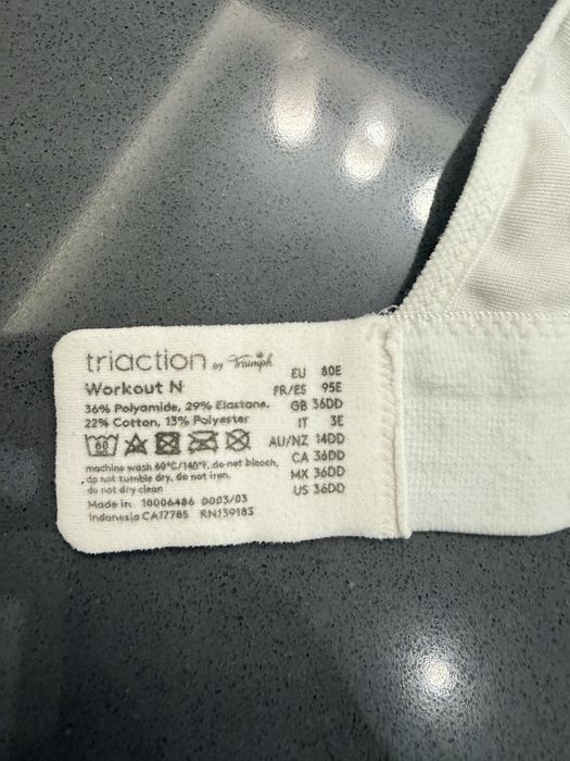 След оперативен сутиен Triumpf Triaction 80E