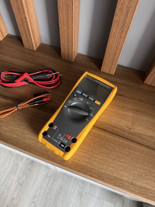 Multimetru digital Fluke 179 - Nou