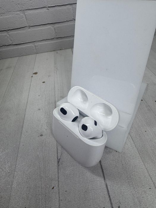 Air Pods 3 Nur Market
