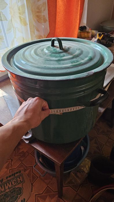 Продам бак, баки, кастрюлю, ведра, емкости.