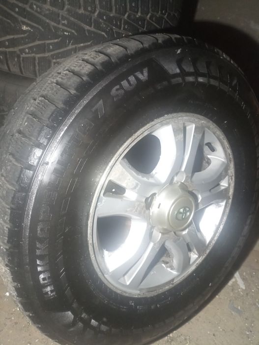 Диски с шинами R17 LC200