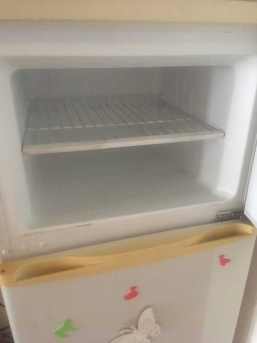 Хладилник Crown